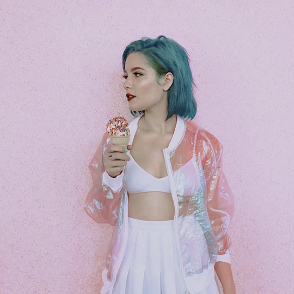 itsfaux's tweet photo. Take me to the candy shop. 

↺ + ♡ https://t.co/N81qFBTGVi