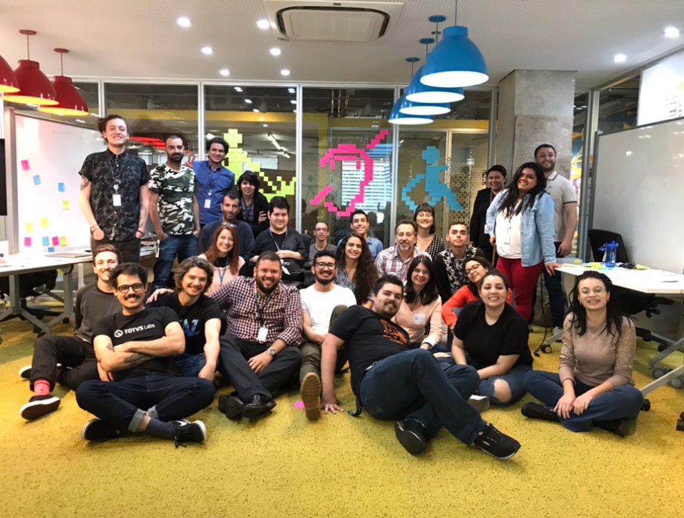 UXLabSP's tweet image. Dois workshops ao mesmo tempo? É possível e está acontecendo sim! Hoje foi dia de workshop de ideação para o projeto Plataforma Financial, e outro para mapear as principais barreiras presentes no dia a dia do time de projetos da TOTVS.

#UXLabFaz #UXLabDays