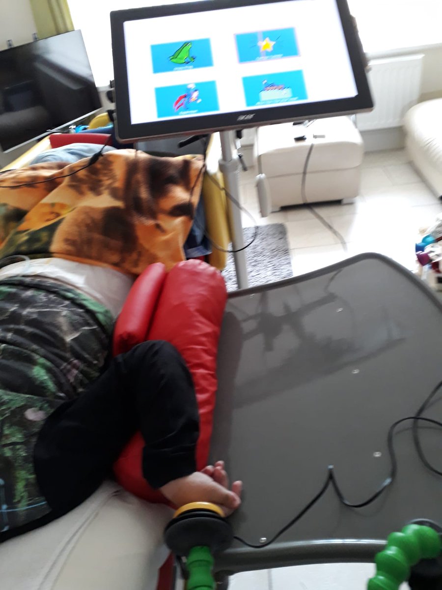 1_forget's tweet photo. #ThePowerofCrazyFrog. What a lovely session. Mr S worked really hard yesterday using auditory scanning while #choicemaking. Please retweet if you want to make someone smile. #inclusivearts #switchwork #sensoryactivities #interactivelearning #auditoryscanning @ThinkSmartbox https://t.co/XrgtSWXcGe