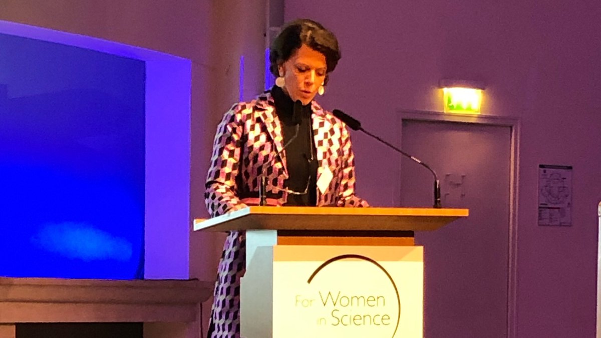 The glass ceiling in science is still a reality: the Nobel Prize in medicine and physics have just been awarded to men. This means that tomorrow’s world, built by researchers today, is largely constructed without women. @AlexandraPalt