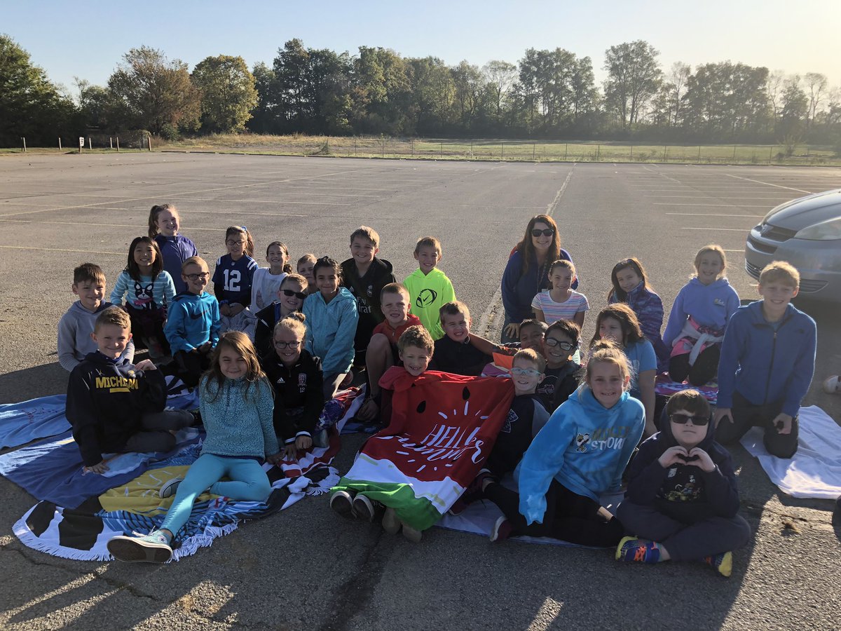 NTarboxNCE's tweet photo. Ready for the weather balloon launch!!! Science rules! #stratostar0340 @NobleCrossing https://t.co/YD117NPabp