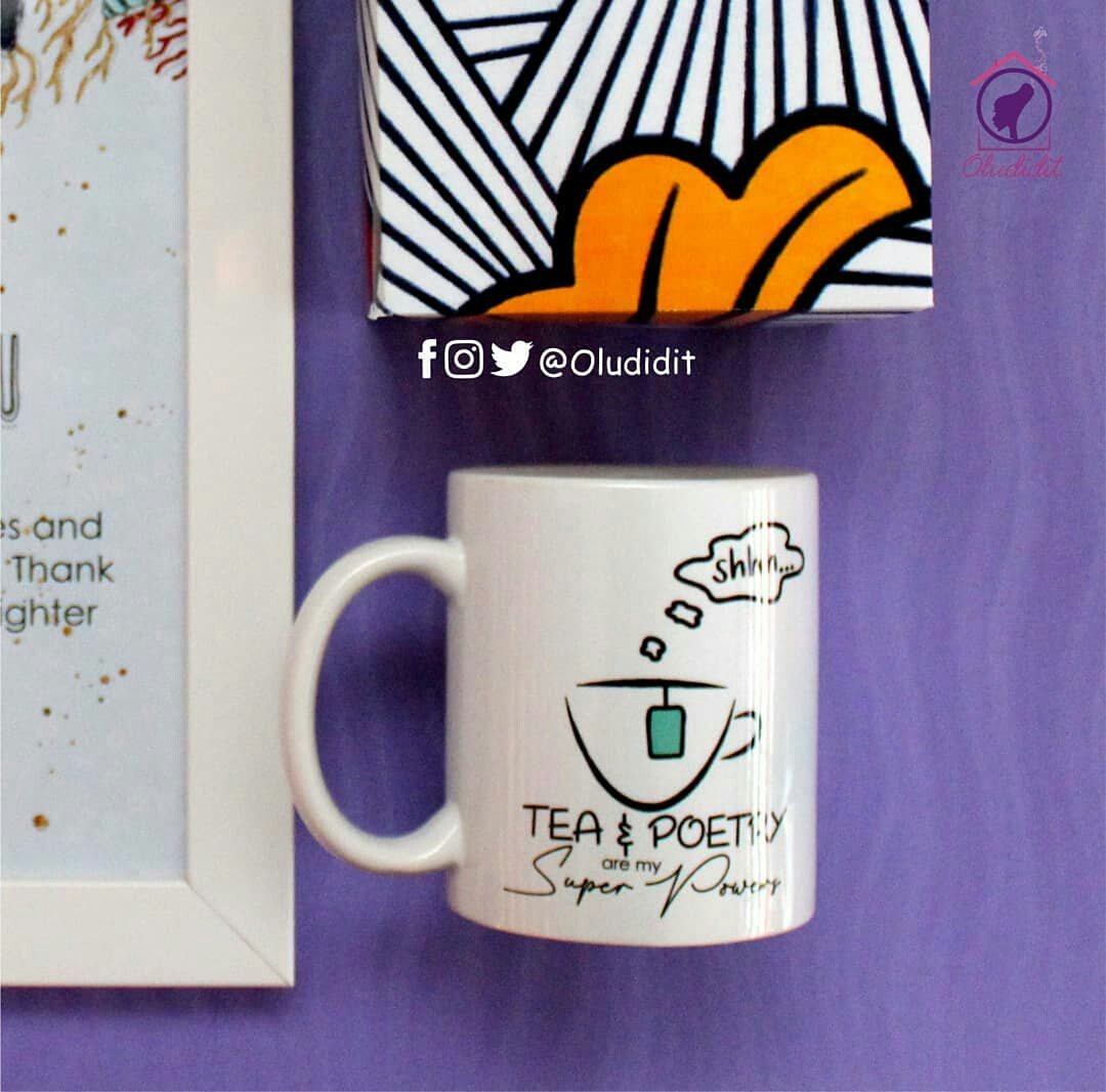 Oludidit's tweet image. Usually, our customers send us just text, then they give an idea of the kind of design they&apos;ll like to see and we get to work. @officially_boliuma gave this as a gift recently. Gorgeous, huh? 😍

#personalizedjournal #personalizedgifts #abujagiftshop #lagosgiftshop #giftideas