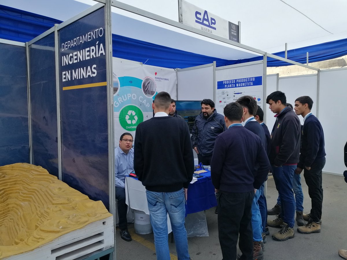 CMPChile's tweet photo. Continuamos siendo activos partícipes de la VIII versión del Coloquio Minero, jornada organizada por la @UAtacama que está enfocada en los desafíos de la minería hacia el 2030. 
¡Visita nuestro stand y conoce el proceso productivo del hierro en el Valle de Copiapó! https://t.co/kpQRRGn3xQ