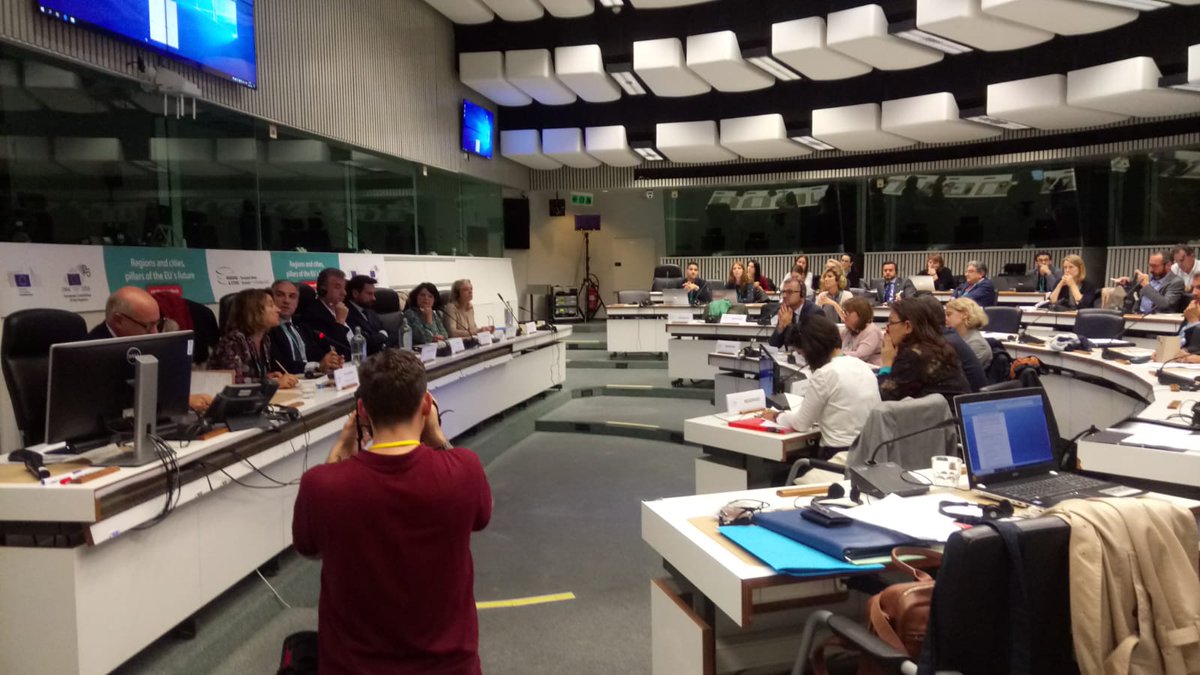 PanoraMed's tweet photo. Our political panel has just begun at the #PanoramedLab!
With us are representatives of @CreteRegion🇬🇷, @RegionePuglia 🇮🇹, #Algarve🇵🇹, @AndaluciaJunta🇪🇸 and @MaRegionSud 🇫🇷
Moderated by @IMC_CPMR https://t.co/02zBDkMiry