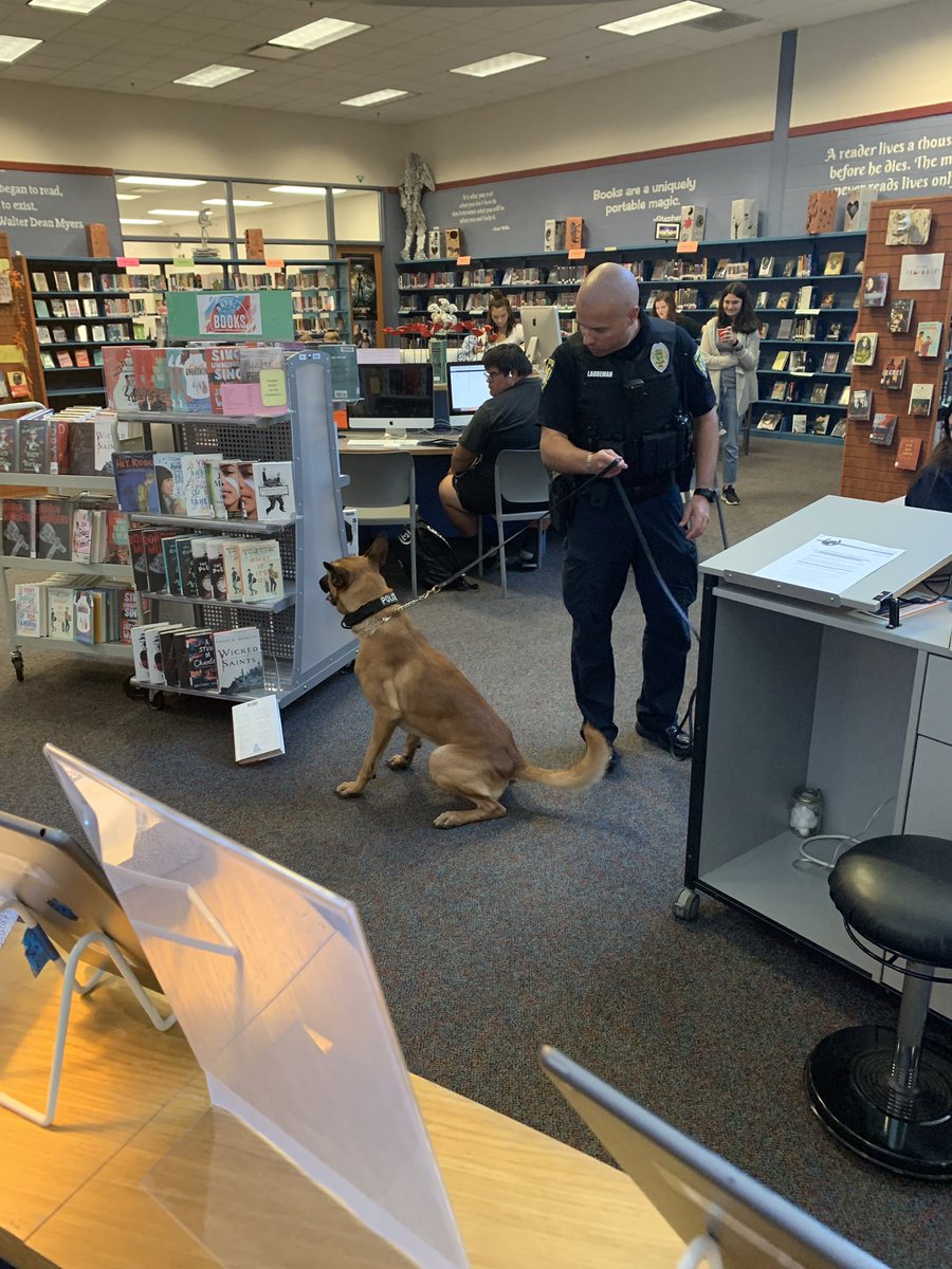 RutherfordReads's tweet image. Thanks to @Callyo @steveressler for the swag to thank @DelawareOhioPD &amp;amp; @OSHP for making #coffeewithacop w/ @DCS_Pacers so successful! @DrRStranges