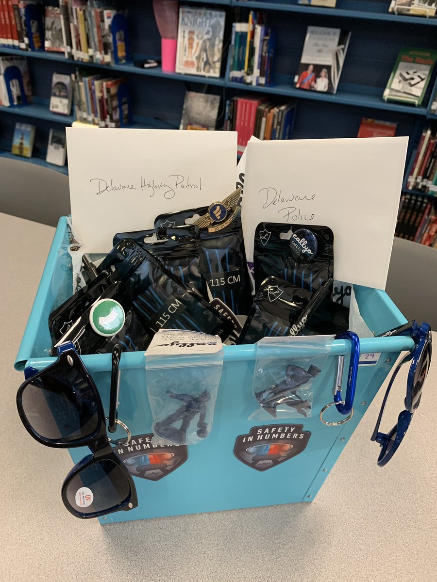 RutherfordReads's tweet image. Thanks to @Callyo @steveressler for the swag to thank @DelawareOhioPD &amp;amp; @OSHP for making #coffeewithacop w/ @DCS_Pacers so successful! @DrRStranges
