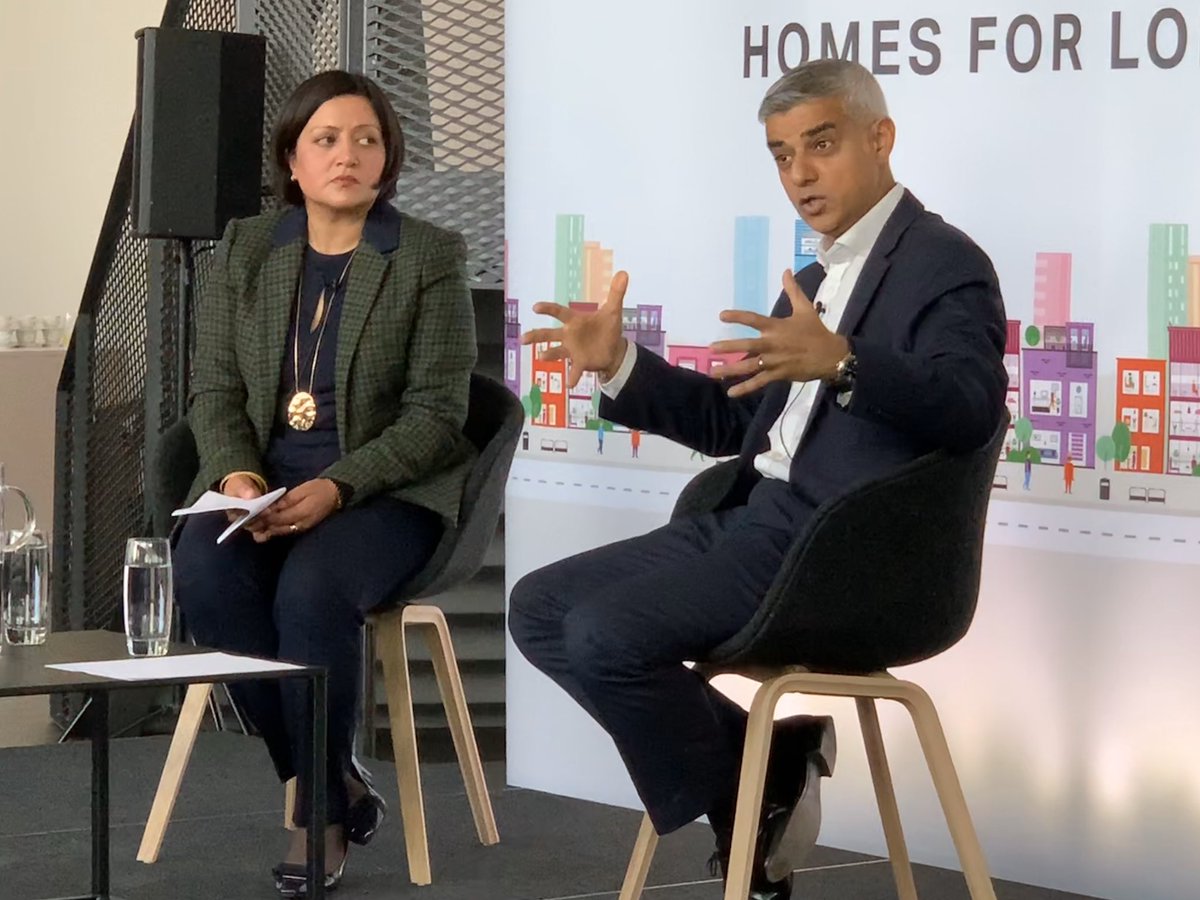 .@SadiqKhan in conversation with @rokhsanafiaz putting people at the centre of delivering affordable homes in London. Inclusive skills and training, engaging with #MMC, creating jobs.  #HomesforLondoners #affordablehomes #communityled