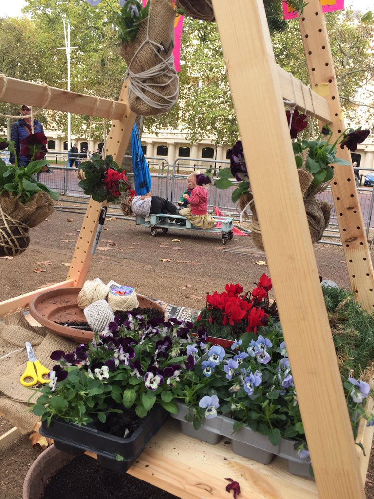 Extinction Rebellion London On Twitter Boat Building House