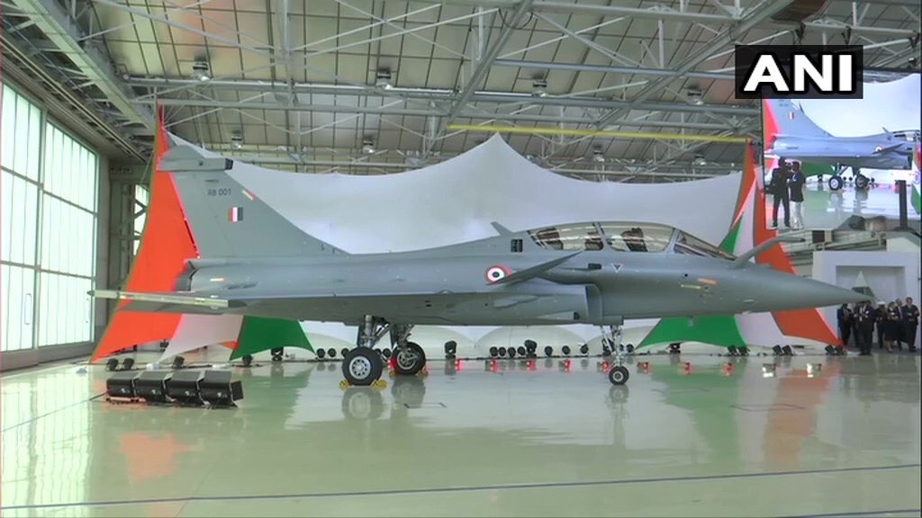 GautamTanwar_'s tweet photo. The Man
The Machine
The RAFALE !
#RB001 #Rafale https://t.co/kfTwE5a1ek