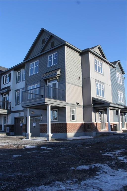 RemaxAbsolute_'s tweet photo. The #ListingOfTheDay is this 3 bed, 1.5 bath looking for great tenants!

For more info visit:https://t.co/DCKwKMfGhE 
Listing Agent: Stacey Jessiman Re/max Absolute Realty Inc. https://t.co/fqDsms9pO9