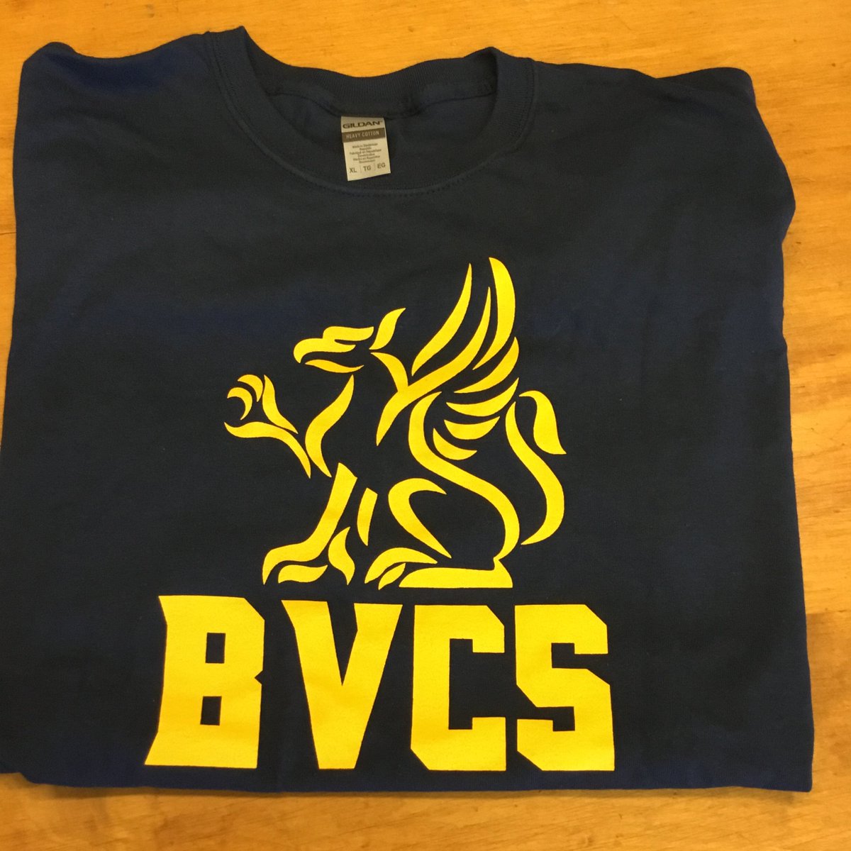 BoquetValleyCSD's tweet photo. Class of 2021 is selling Griffin T Shirts...We have sold out of Adult Small and Medium:
Youth: Small, Medium and Large
Adult: Large and Extra Large
Please contact a member of the Junior Class, or email advisers Mr. Tom Smith or Mrs. Julie Bisselle https://t.co/E3FuAh9fZe
