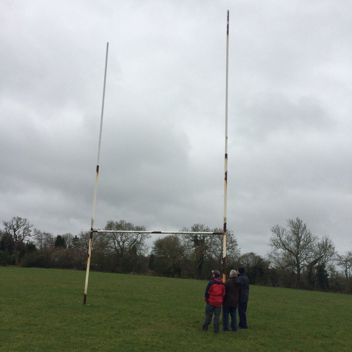 RFU_Facilities4's tweet photo. Are your goalposts in need of replacement?  Or, creating a new pitch at your club?
If 'Yes', then get in contact with County/CB Facility Group to register your need as there is grant support available!!!!
@EastMidsRugby @ECRURUGBY @nldrfu @FOR_LRU @RFUWarwickshire https://t.co/29zoyvZ4SN