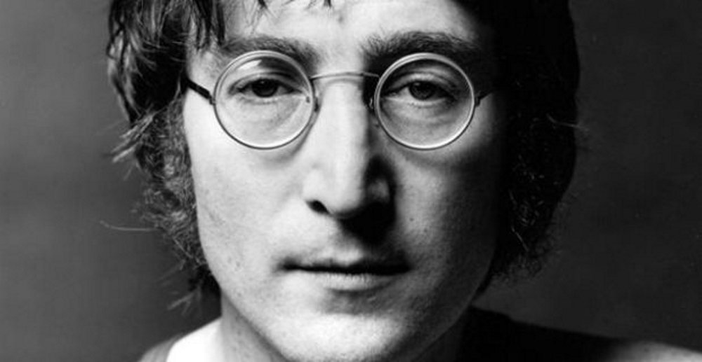 senticp's tweet photo. "Quando andai a scuola mi domandarono come volessi essere da grande. Io scrissi: felice. Mi dissero che non avevo capito il compito, e io dissi loro che non avevano capito la vita”. 

il #9ottobre del 1940 nasceva #JohnLennon. https://t.co/nlFRSxeVt4