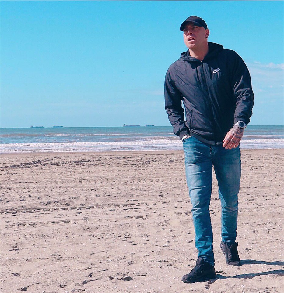 The latest addition to our label <a href="/HighVoltage_RAW/">High Voltage</a> dropped his debut EP the other week. ⚡⚡ Do you love it or WHAT?!

mim.lnk.to/UnsanctifiedRe…