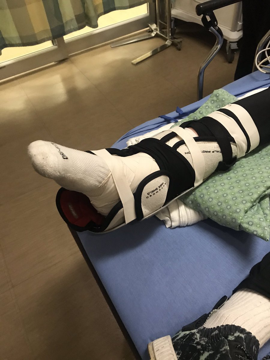 hockeylogic's tweet photo. Special thanks to Edina BB2 asst coach &amp; @TRIAOrthopedics surgeon Dr. Kirk Aadalen 😇for being there when our son broke his ankle at hockey practice last night. He settled things down and built a splint from our son’s shin pad (great idea hockey peeps). #grateful @edinahockey https://t.co/7tYuHEpidn