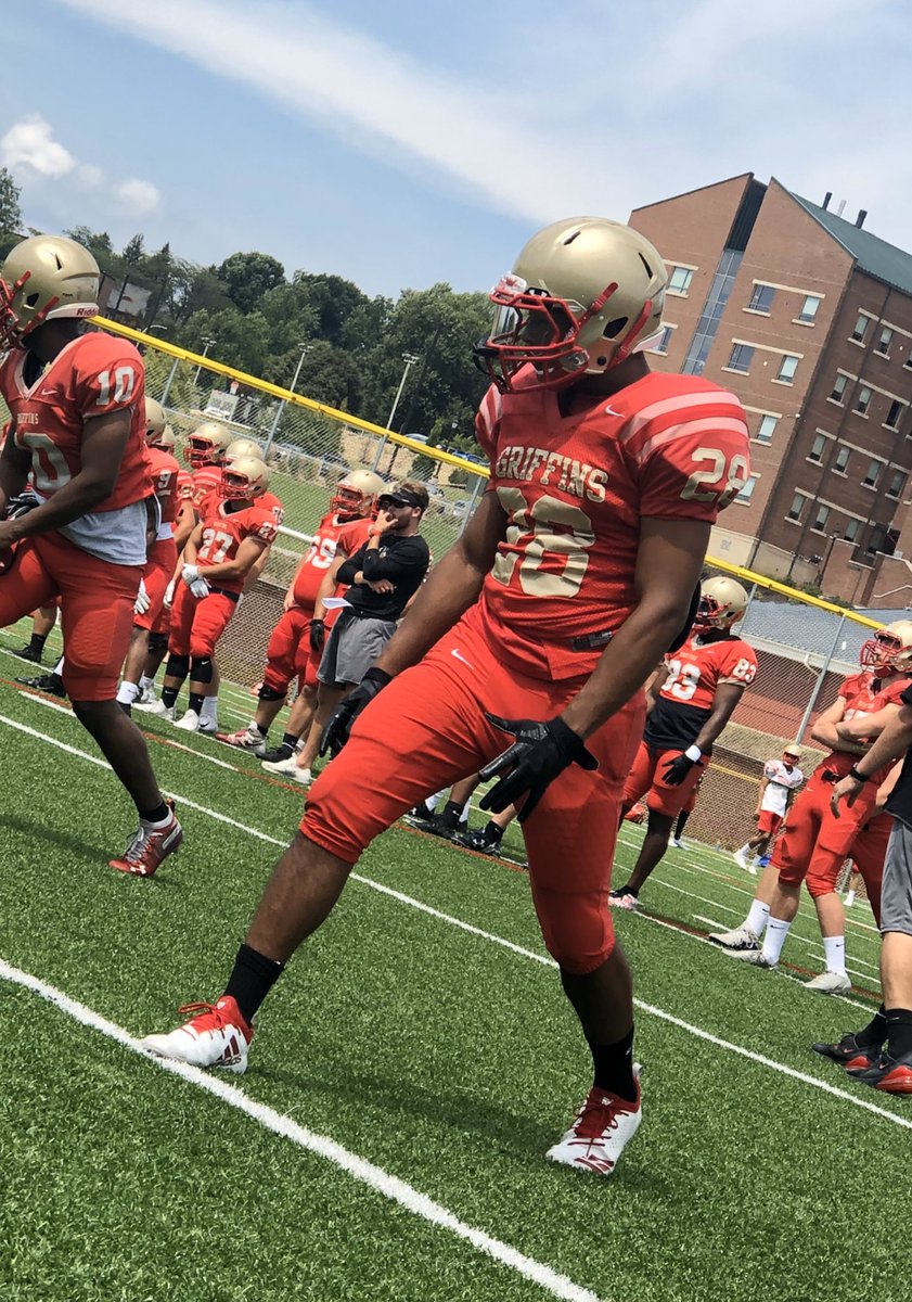 kahlilswill's tweet photo. I have officially entered my name in the NCAA transfer portal. I have 4 years of eligibility left and I’m looking for a new home. My recruitment is open 🤙🏽🏈 https://t.co/F5IvHUfAkU