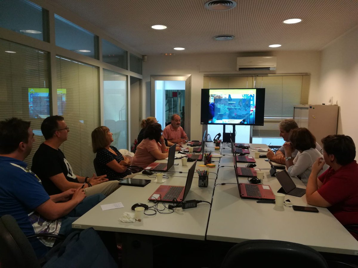 ViladecansEU's tweet photo. @LEAaccelerator Let’s start! Teachers, ICT personnel, principals, technology teachers and procurers are reunited in #Viladecans today
The topic?➡️Envisioning Public Demand #LEARNTECH 2030
@LEAaccelerator #learntechaccelerator #technology #education #learning #innovation #procurement https://t.co/U5MwdgvfDf