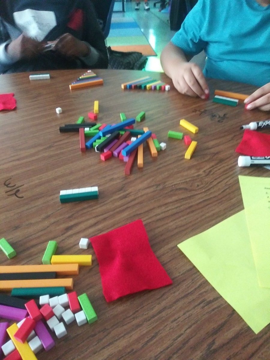 GBPESMath's tweet image. Making Math Visual in Ms. Bouchat&apos;s 5th Grade Math Class. It was great to hear the student discourse when adding fractions with unlike denominator! Way to go 5th grade!! @gbparkaacps @AACPS_PK5Math #teamGBPE #makemathvisual