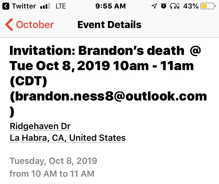 bnesscustoms's tweet photo. I taught @EvanMarkMoon how to use calendar invites and this is the thanks I get https://t.co/cZmHtkk3UO