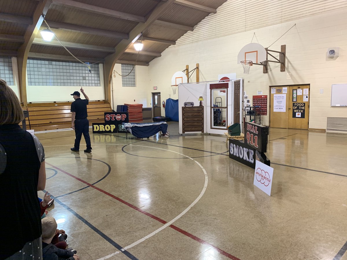 MrMooreWMS's tweet photo. Fire safety day #LVlasers https://t.co/BLvSKyeHZ6