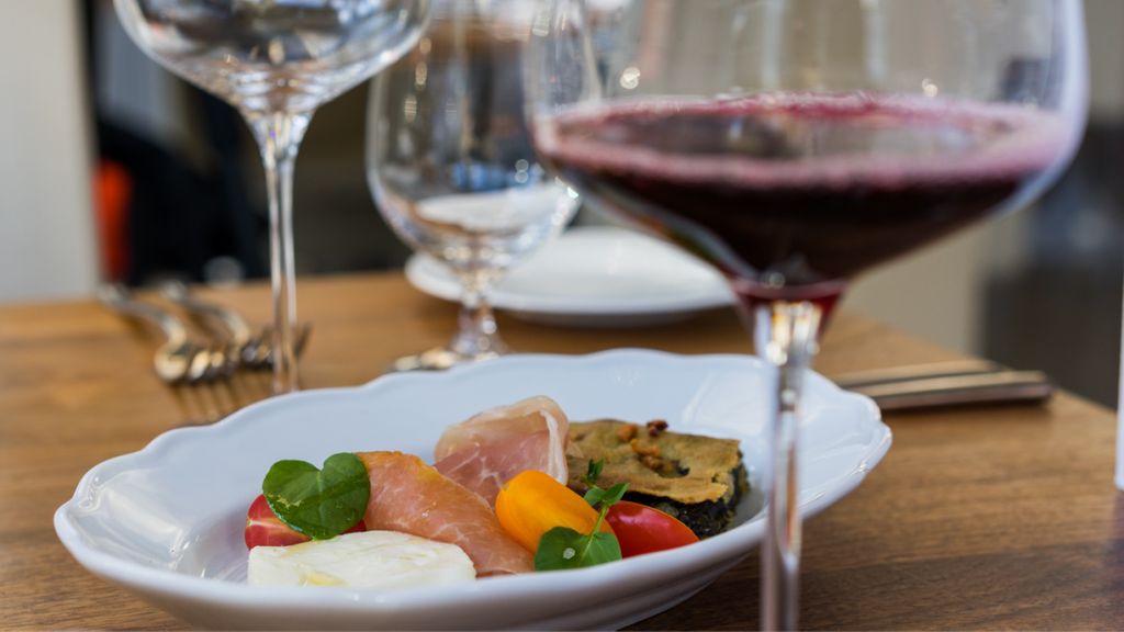 There's something about classic Italian dishes that are just so welcoming.

Fresh ingredients, great atmosphere, and attention to detail never get old.
#torontoitalianfood #italiandining #foodanddrink