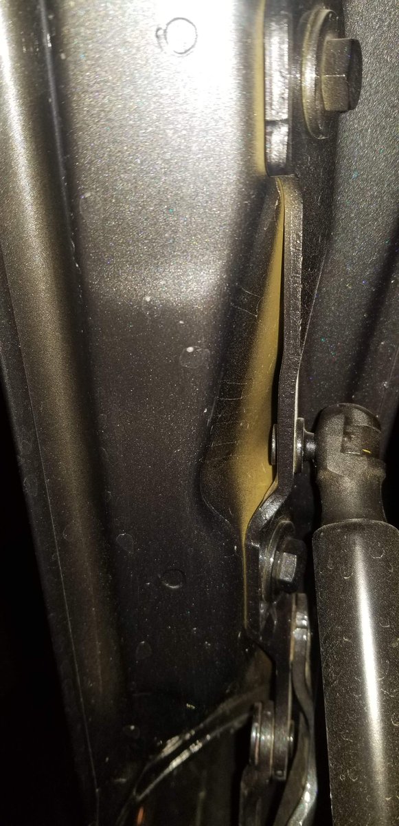 BrandonMXB's tweet image. Love my @Tesla P3D, $TSLA long, but is this how we&apos;re painting these amazing cars? Thin or unpainted door gaps, at least two paint nibs on every panel, disconnected wiper hoses, trunk lighting and more. Slow down! Love the car but c&apos;mon. &quot;within spec&quot; #TeslaPaintIssues @elonmusk