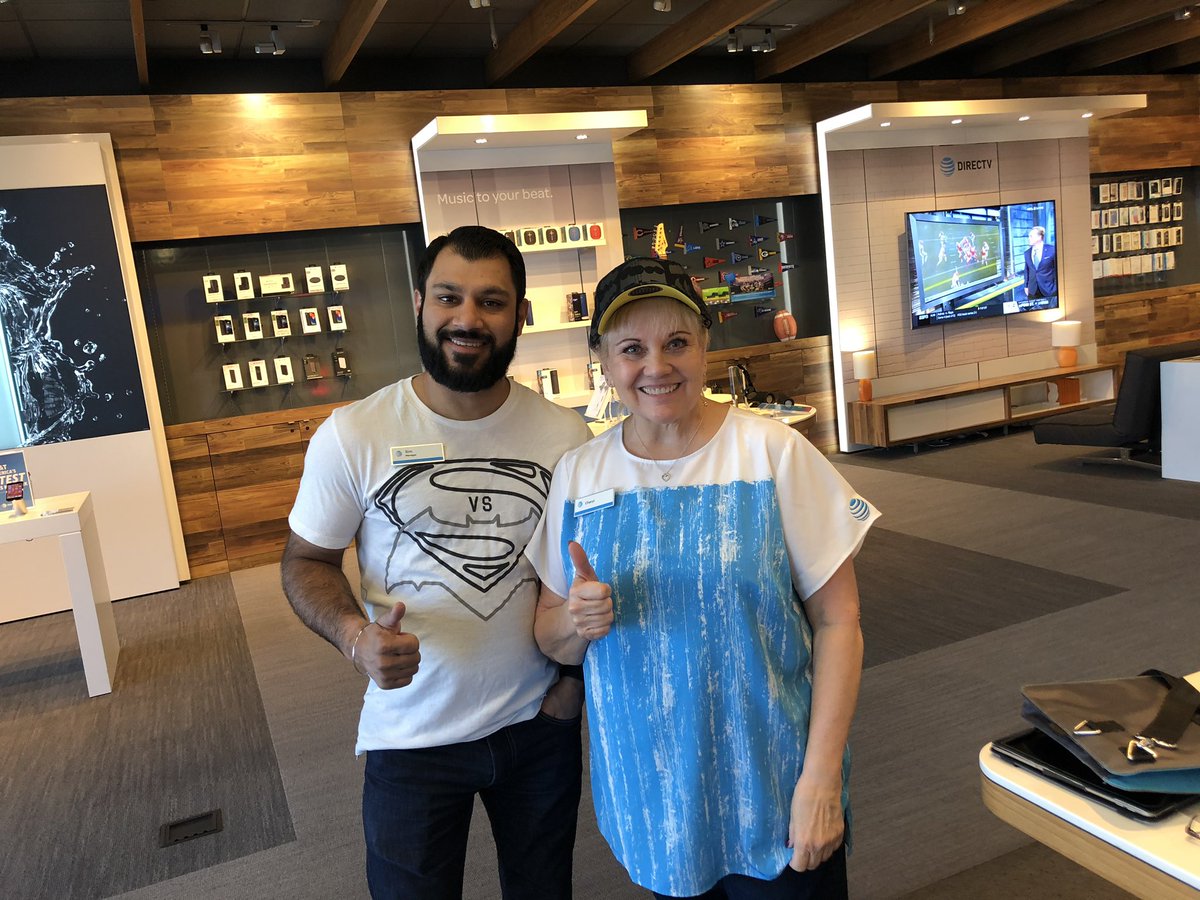 #CustomerServiceWeek2019 #RMR #Superheros #DC #Batman #SandyAT&amp;T <a href="/jeremiahtweets/">Jeremiah Wallis</a> <a href="/k_healyTIN/">Kevin Healy</a>