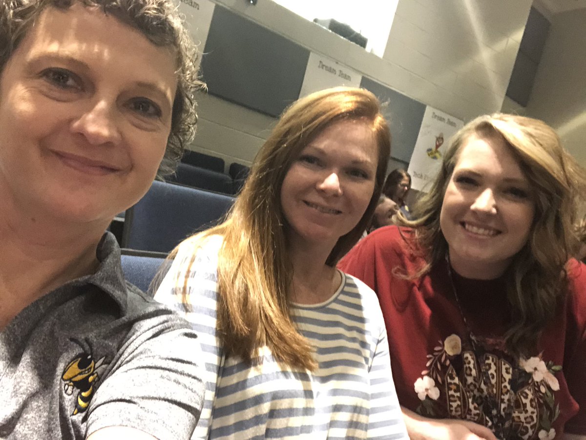 deannakhmiles's tweet photo. Ed Tech Lip Sync Battle! #jdcstech https://t.co/zuVqDSnl6V