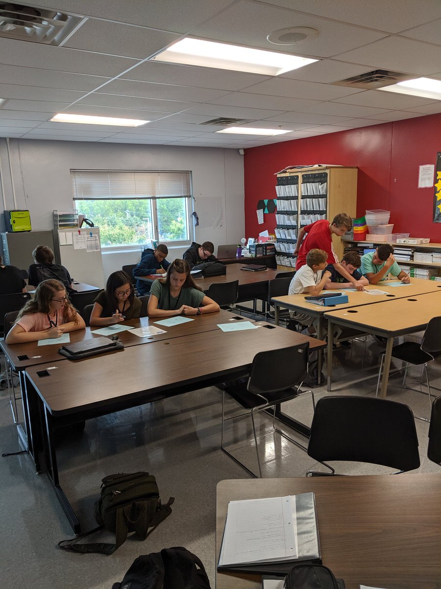 MathCSLady's tweet image. Sometimes a good old-fashioned station rotation creates productive conversations! #notAlwaysTechy #iteachcoding #javastudents #javateacher