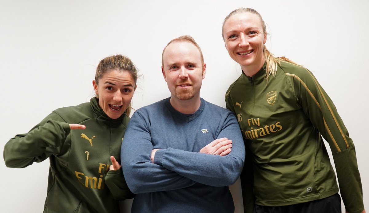 br14njk's tweet photo. @ArsenalWFC vs @ChelseaFCW ticket ✅ #Game99
@SlaviaZeny vs @ArsenalWFC flight and ticket ✅ #Game100
#EveryGame #100InARow #WeAreTheArsenal #ProudToSupport 🔴 https://t.co/yjQi08wuF7