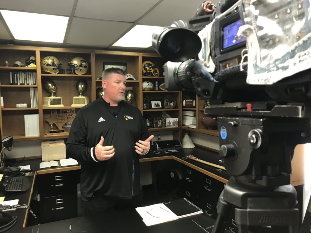 Nick__Mantas's tweet photo. Abilene High Head Coach Mike Fullen shared his thoughts on getting their first district win and how theyโre preparing for San Angelo Central. Hear from Coach tonight on #KTXS News at 6 @ktxsnews @Abilene_Eagles @coachfullen https://t.co/pyswwj3SK0