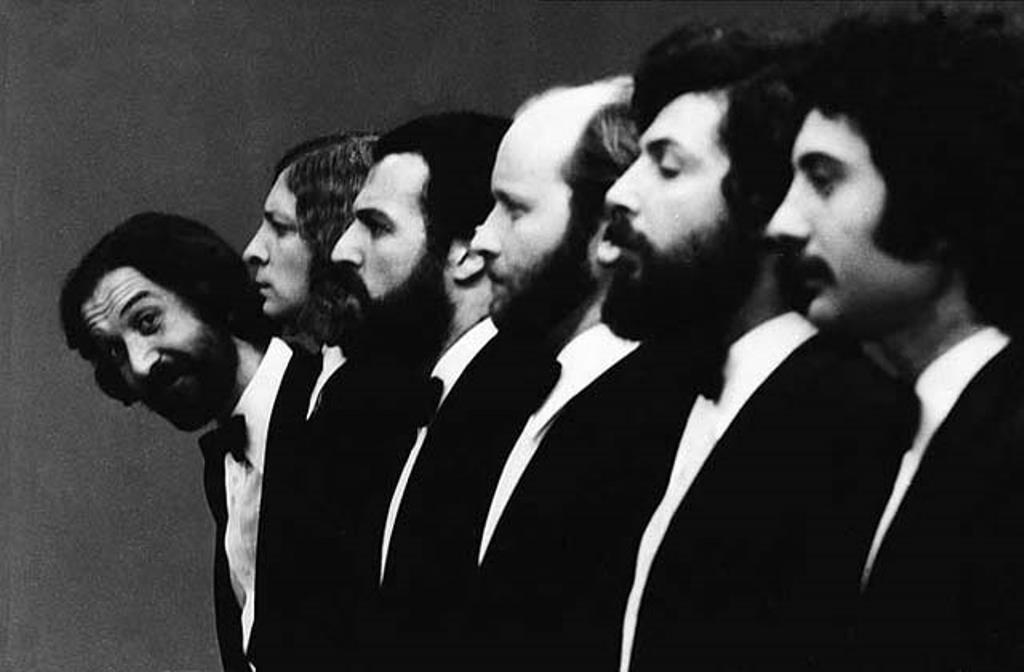 revistadearte's tweet image. Les Luthiers depositan un legado en la Caja de las Letras revistadearte.com/2019/10/08/les…