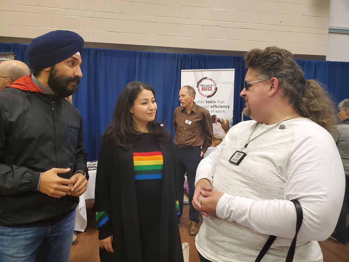 PTBOCPD's tweet photo. We were very pleased to have @NavdeepSBains, Minister of Innovation, Science, and Economic Development, stop by our booth at the @ptbochamber #LoveLocalExpo to hear more about our Time In My Shoes and Accessibility Assessment programs. https://t.co/9m4nAUrgvw