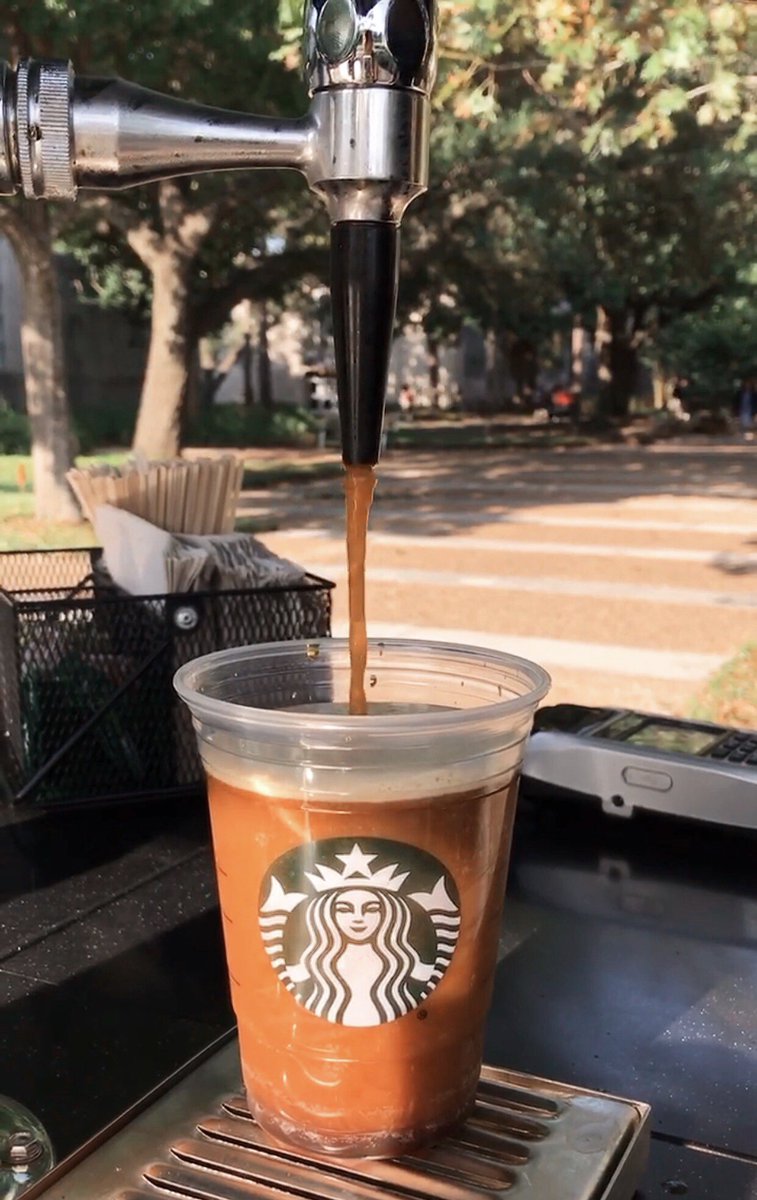 UHFoodie's tweet photo. It's a brew-tiful day for some coffee! ☕
The Nitro Bike is back and is ready to serve you! We're set up by the fountains at E.Cullen until 1pm!
#UHDining #UHFoodie #Starbucks #NitroBike #UofH #WestDivision https://t.co/lfwlFfQxM6