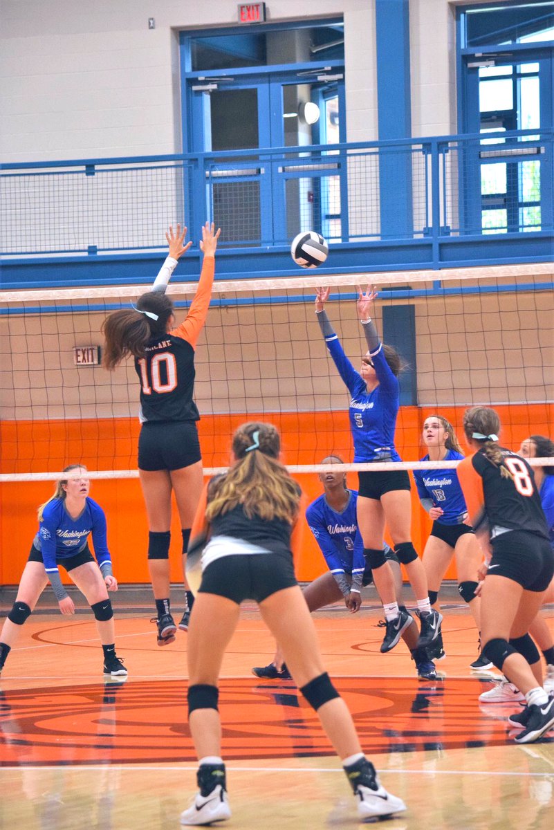 Lady Hurricane VB🏐 tweet media