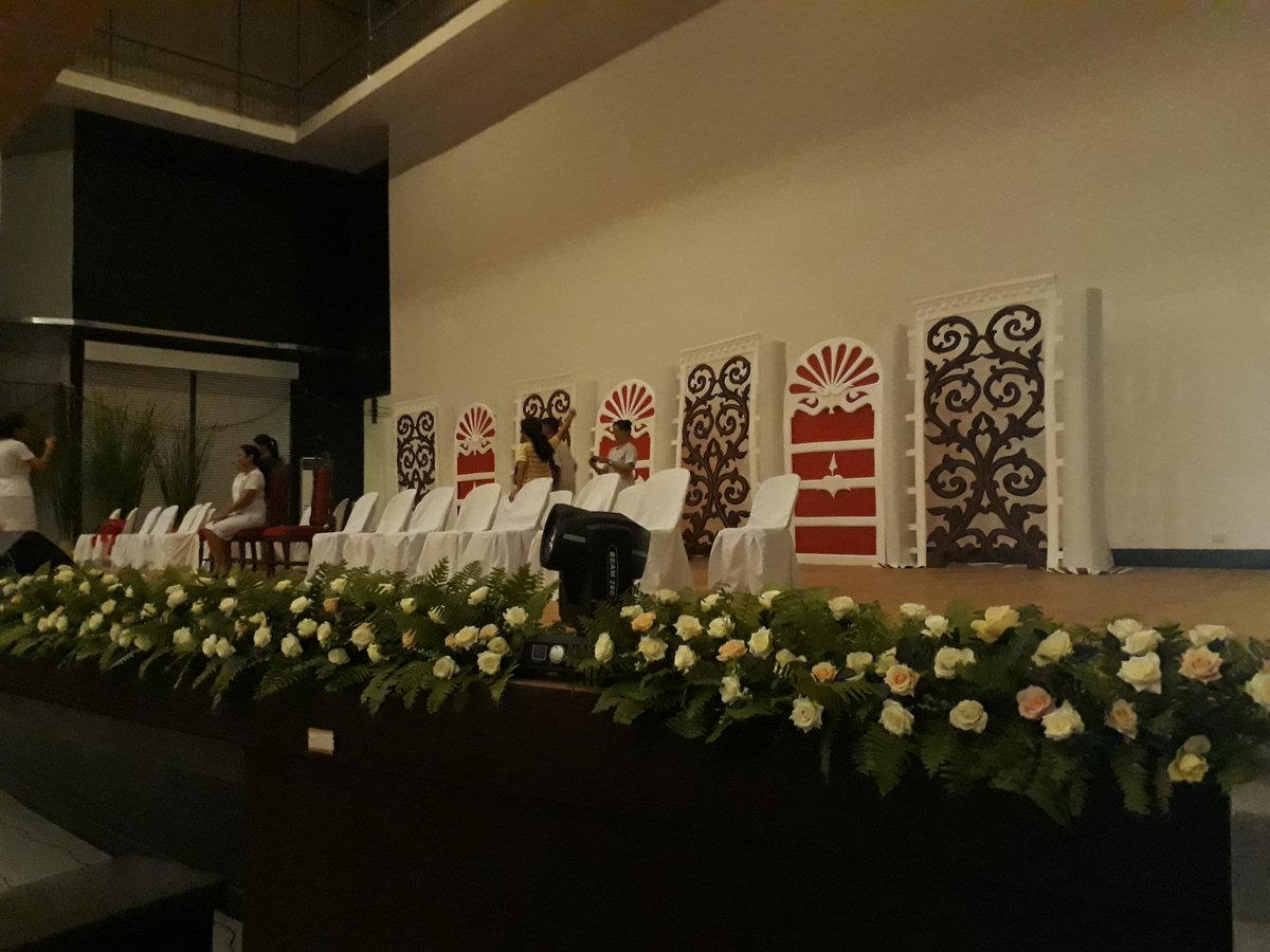 CONLifeline's tweet photo. Thank you to all the student nurses  who rendered their time despite their hectic schedule for the preparation of tomorrow's Cultural Opening...Guiz attend kamo bwas kay nami ang dezign char. https://t.co/vPfI8UbDWD