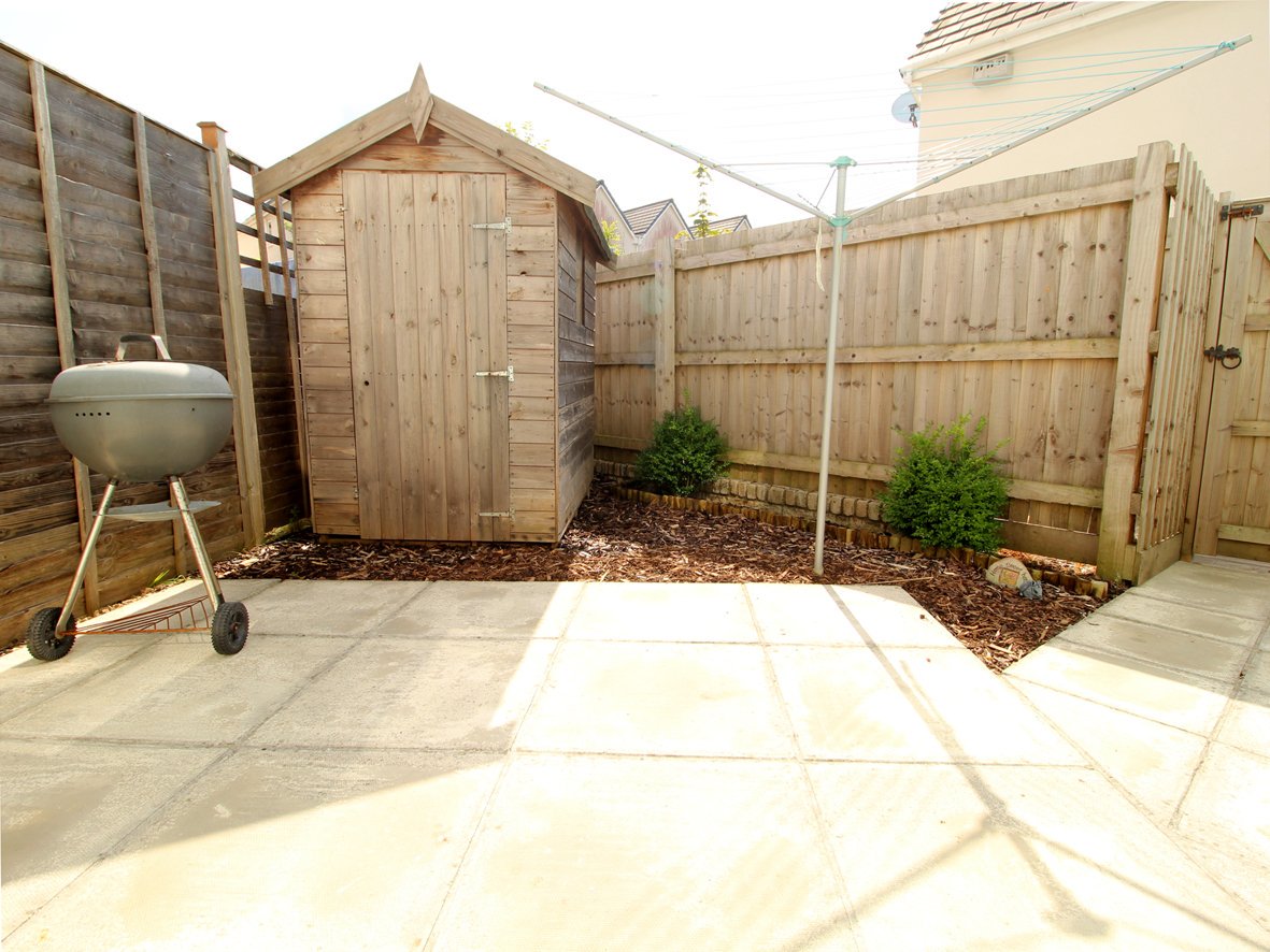 plymouth_homes's tweet image. Price Reduced to £112,000 - North Prospect

This spacious purpose built ground floor flat boasts its own PRIVATE ENTRANCE, PRIVATE GARDEN &amp;amp; is offered for sale with NO ONWARD CHAIN. #Plymouth

For further details please call us on 01752 514500 or visit:
bit.ly/35jHsl2