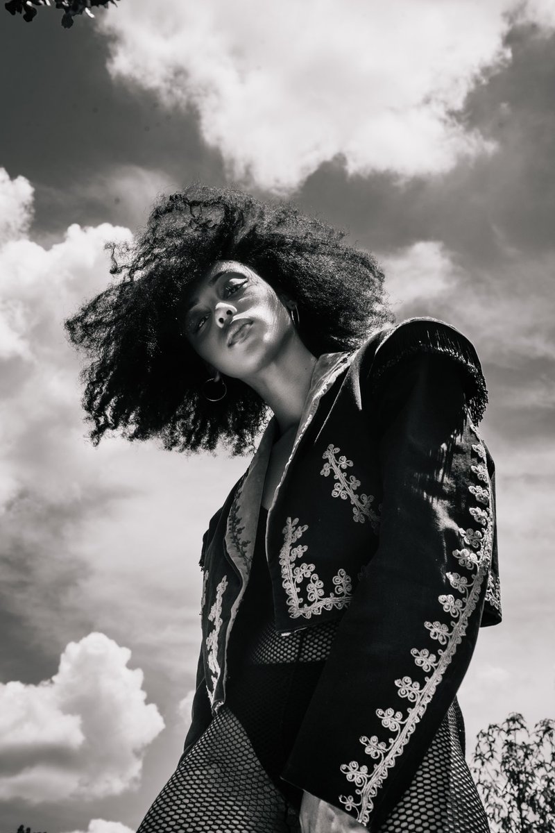 inaribriana's tweet image. NaiBr.XX - HAVE .