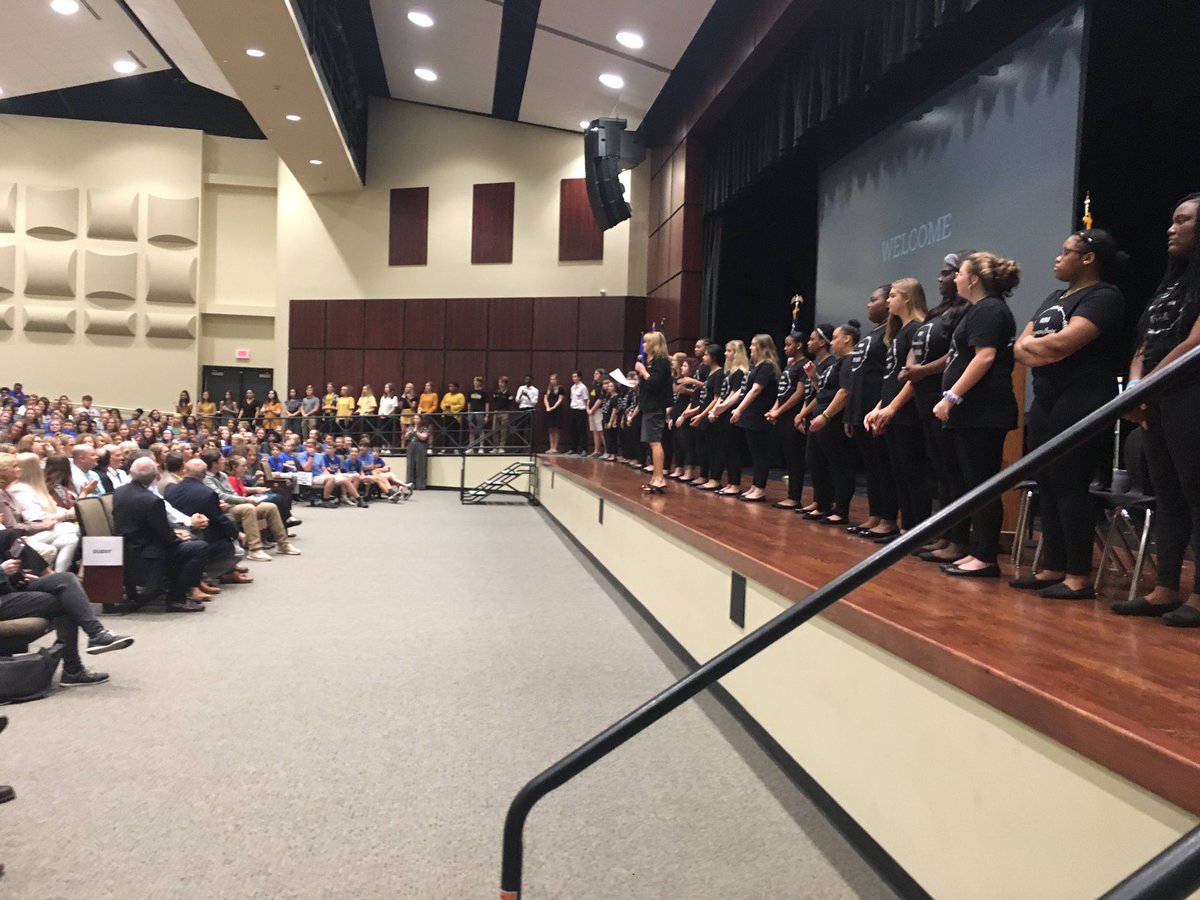 MissDeptEd's tweet image. Next stop on the Celebration of Excellence tour is @LamarCoSchools. Lamar earned an A once again in 2018-19 for academic excellence. Congratulations, @LamarCoSchools! #msedu #DifferenceMakerLCSD