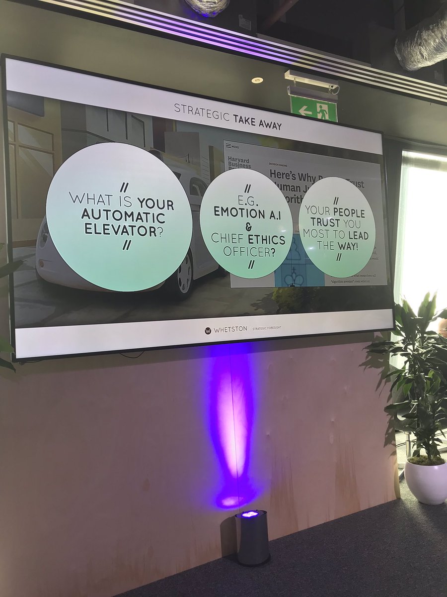 IMC_Issam's tweet photo. Great day spent with amazing people    at #dropboxconnect  amazing line up of presenters and speakers shared some valuable insights @ClaudiaWinkle @thimon @CheesegraterLdn @DropboxBusiness @IMCloud_UK https://t.co/WxYAueJNcg