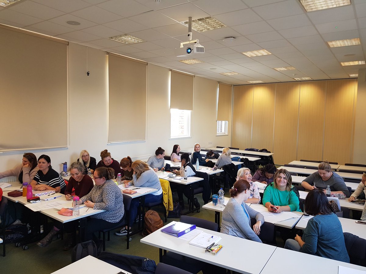 Brilliant afternoon with 1st year student midwives discussing all aspects of ANNB screening @uocmidwives some interesting discussions, great group 👍