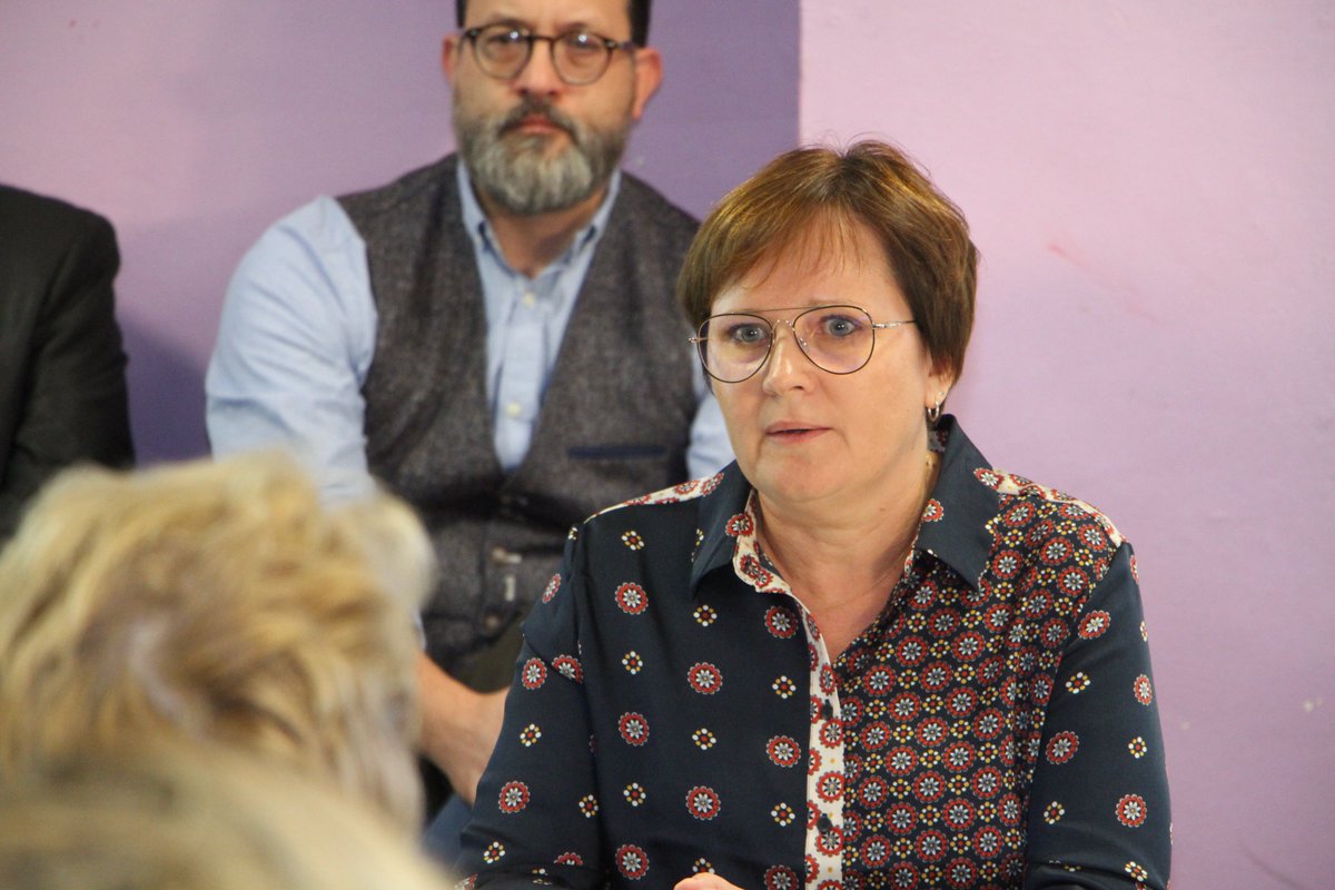 PVanseveren's tweet photo. #GrenelleViolencesConjugales à @Hazebrouck, intervention de Mme Cnudde, pour le centre d'information pour le droit des femmes et des familles. @JDetemmerman https://t.co/S6Q0FGC8Nl