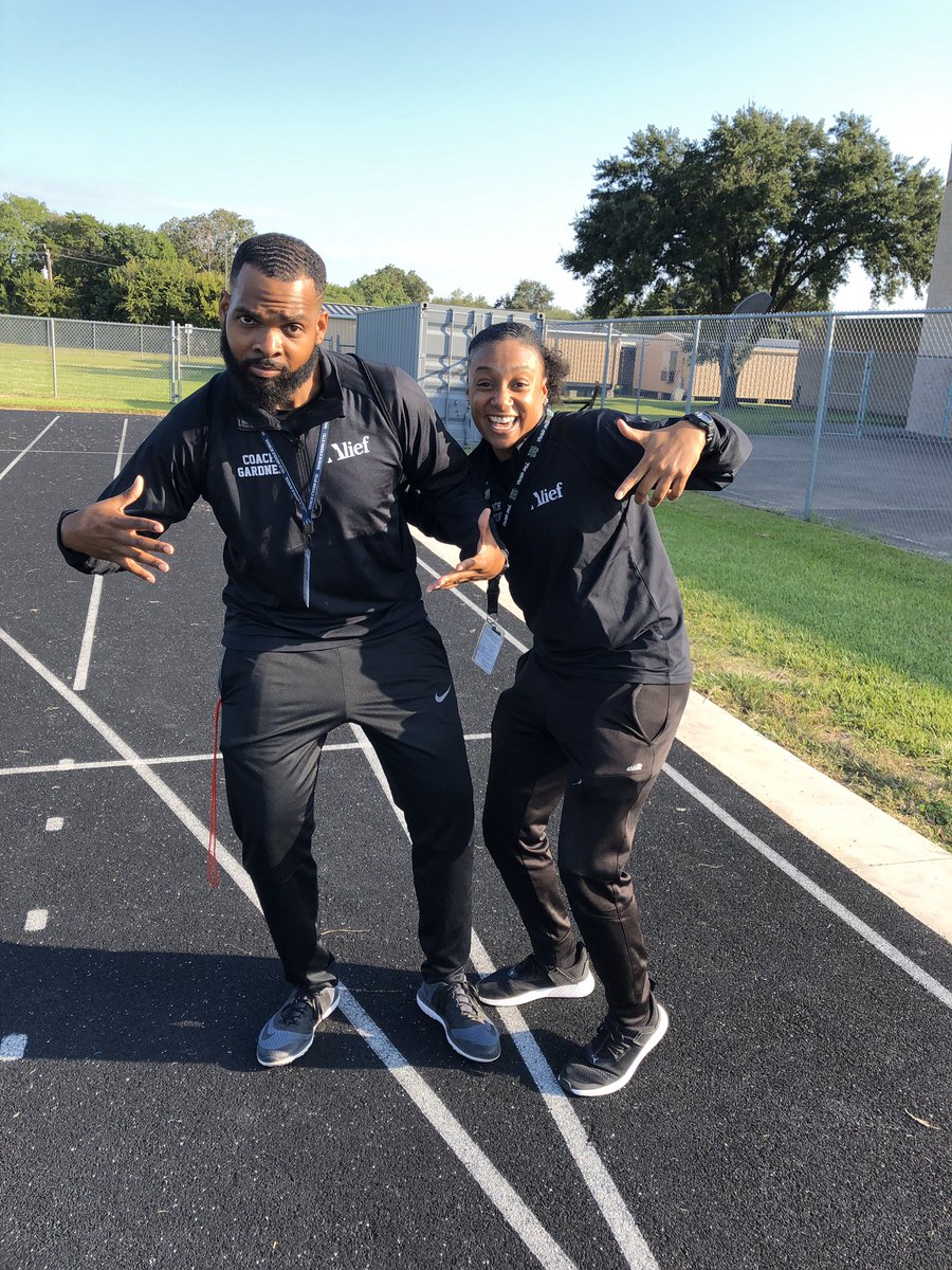 You wish your PE teachers were this lit! The weather is cooling down, perfect time for some cardio prep for the PACER test! #fitnessgram #aliefleads