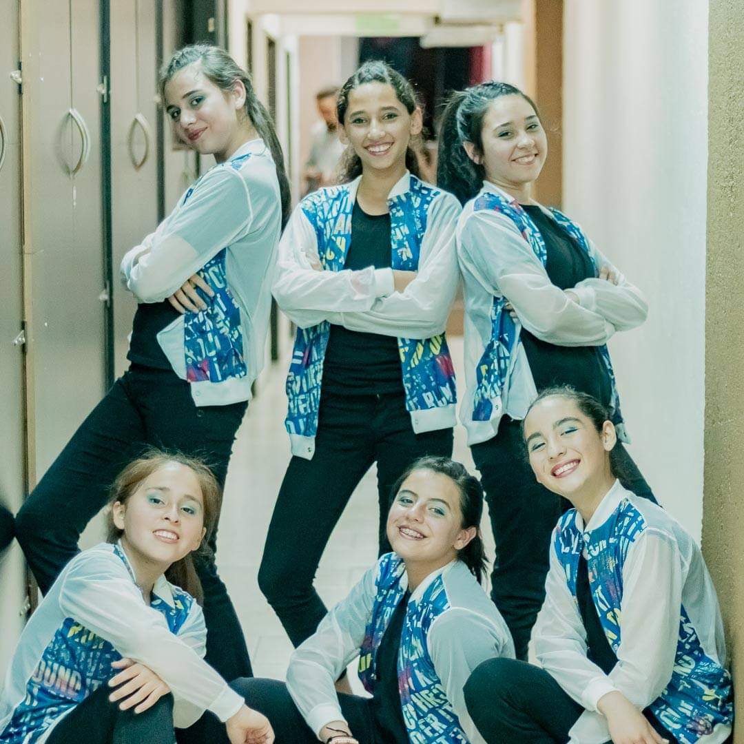NX_dancing's tweet photo. ▪Reunión de #Prea2▪
¡Este sábado comenzamos el mes de Octubre de la mejor manera! #Alabamos a Dios.
Es genial disfrutar de un tiempo entre amigos y que cada sábado podamos recibir una palabra de parte de Dios. 
¡No te pierdas las reuniones de cada sábado! 

#nxAlaba https://t.co/V2TJfGs1rN