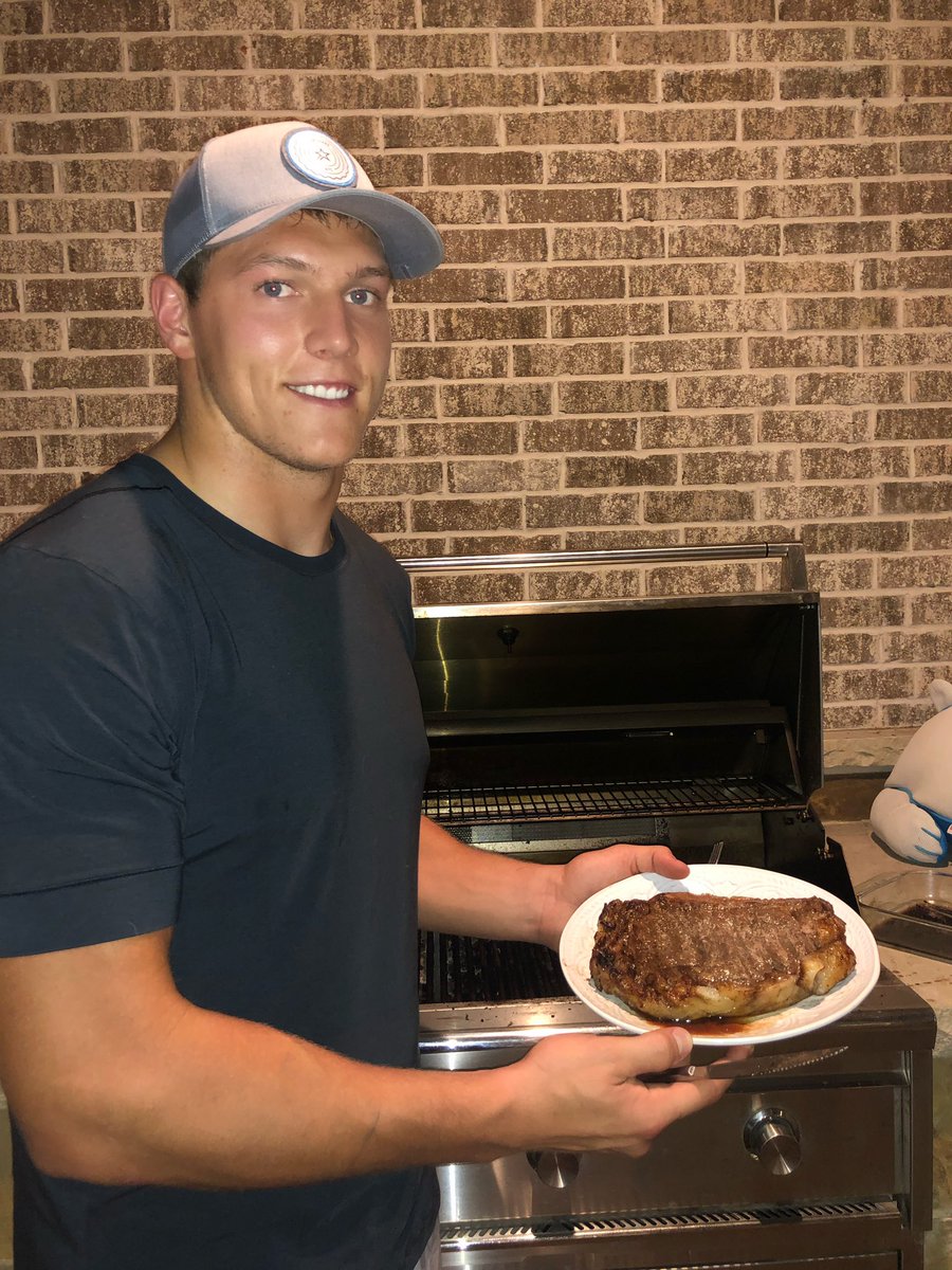 Greatly appreciate my friends at @snakeriverfarms for keeping me well fed with my favorite steaks this football season. If you haven’t tried American Wagyu beef, it’s really something else. Best part is these folks are located back in Idaho! Check them out! #snakeriverfarms