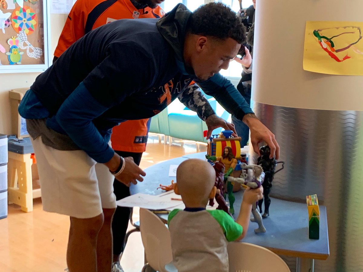 We continued our #FightLikeABronco outreach with a visit to @ChildrensColo this afternoon to spend time with pediatric oncology patients and patients recovering from surgery 💙