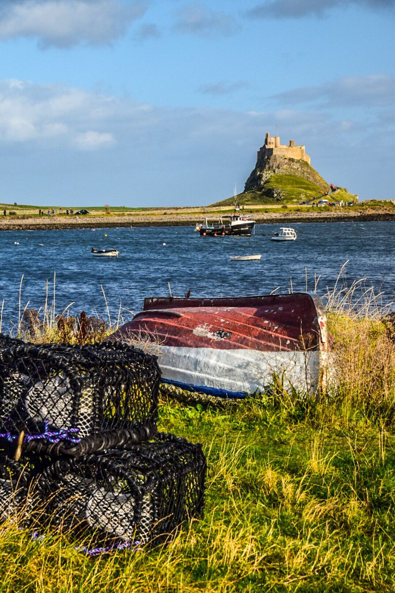 timjb69's tweet photo. Lindisfarne, a truly magical place. #northumberlandadventures #holyisland #Lindisfarne #magicalbritain #whygoabroad https://t.co/ANHIdfoDQF