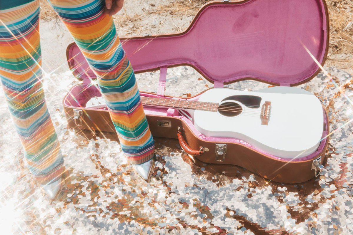 “Boots" from CALICO has been added to <a href="/Spotify/">Spotify</a>'s #NewMusicNashville playlist!! Definitely a fun one on the record, listen here: spoti.fi/31ZvzPi 👢👢

Also I’m curious 🤓 What songs are you digging the most from CALICO??