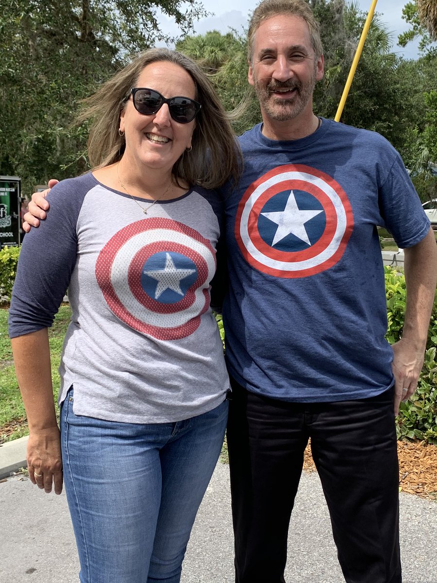 💚 GHS ADMIM TEAM leading the way in our 2019 HOCO parade 💚 <a href="/gulfhighschool/">Gulf High School</a> @GHShowardAP @GulfHSPrincipal <a href="/rstrasser13/">Rob Strasser</a>