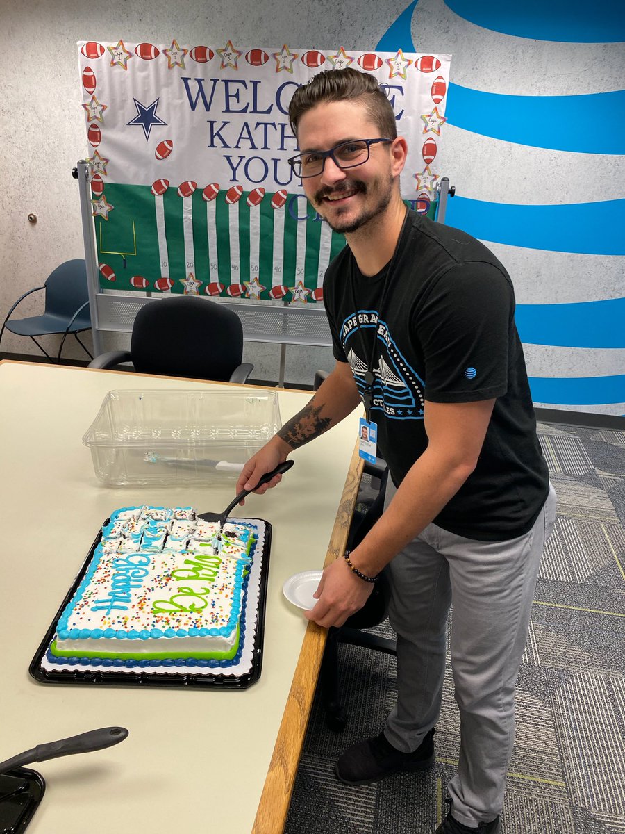 Sales Coach Matthew King passing out cake and reminding agents to BE PROUD of their calls!! 🥇#BeProudCSW2019 #ATTemployee <a href="/Srfish119/">Steve fisher</a> <a href="/KSSchub/">Kathy Schubert</a> <a href="/Cape1DS/">Cape 5 Direct Sales</a> <a href="/matthew_king05/">Matthew king</a>